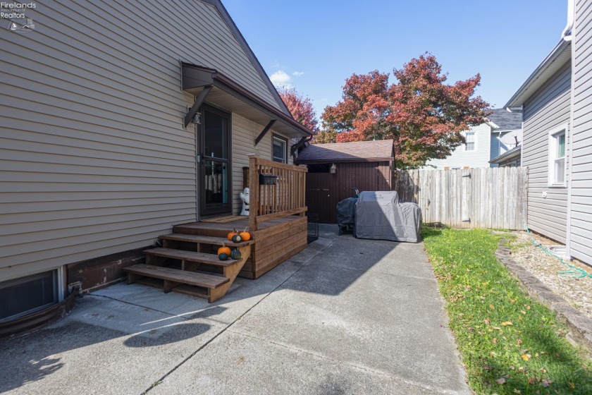 725 Center Street, Bellevue, 44811, 2 Bedroom Bedrooms, ,1 BathroomBathrooms,Residential,For Sale,Center,20264329