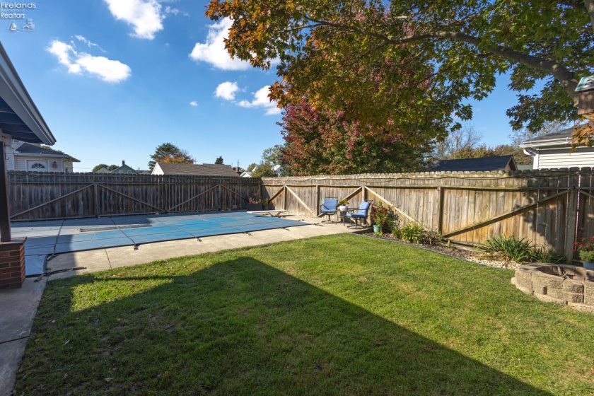 725 Center Street, Bellevue, 44811, 2 Bedroom Bedrooms, ,1 BathroomBathrooms,Residential,For Sale,Center,20264329