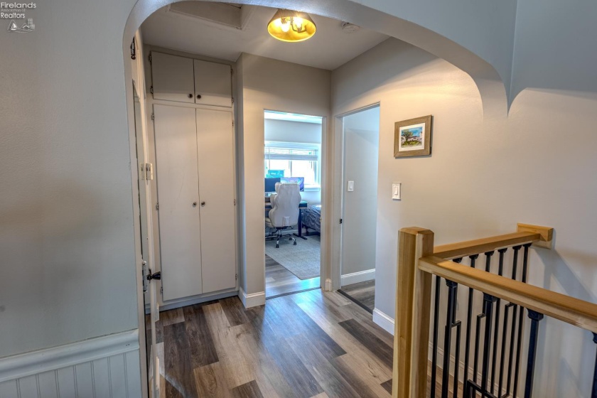 725 Center Street, Bellevue, 44811, 2 Bedroom Bedrooms, ,1 BathroomBathrooms,Residential,For Sale,Center,20264329