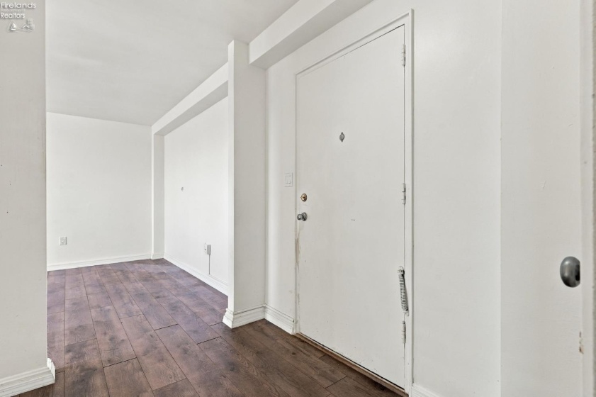 11820 Edgewater Dr, Lakewood, 44107, 1 Bedroom Bedrooms, ,1 BathroomBathrooms,Residential,For Sale,Edgewater Dr,20264337