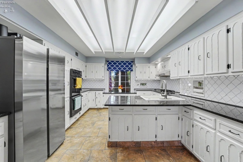 168 Orchard Hill Dr, Amherst, 44001, 7 Bedroom Bedrooms, ,7 BathroomBathrooms,Residential,For Sale,Orchard Hill Dr,20264350