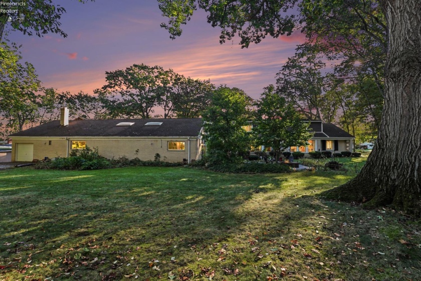 168 Orchard Hill Dr, Amherst, 44001, 7 Bedroom Bedrooms, ,7 BathroomBathrooms,Residential,For Sale,Orchard Hill Dr,20264350