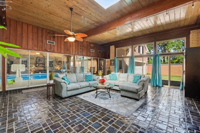 168 Orchard Hill Dr, Amherst, 44001, 7 Bedroom Bedrooms, ,7 BathroomBathrooms,Residential,For Sale,Orchard Hill Dr,20264350
