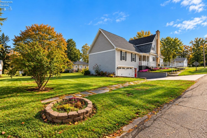 63 Park Avenue, Plymouth, 44865, 5 Bedroom Bedrooms, ,3 BathroomBathrooms,Residential,For Sale,Park Avenue,20264347
