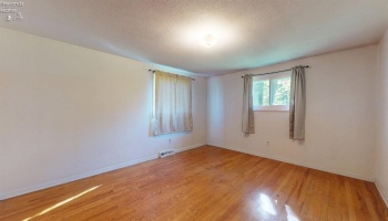 279 Gregory Road, Willard, 44890, 3 Bedroom Bedrooms, ,1 BathroomBathrooms,Residential,For Sale,Gregory,20264339 279 Gregory Road, Willard, 44890, 3 Bedroom Bedrooms, ,1 BathroomBathrooms,Residential,For Sale,Gregory,20264339