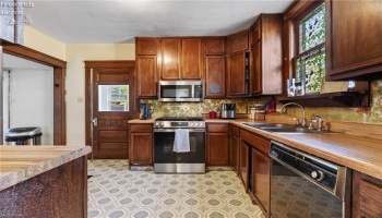1222 6th Street, Lorain, 44052, 4 Bedroom Bedrooms, ,2 BathroomBathrooms,Residential,For Sale,6th,20264283