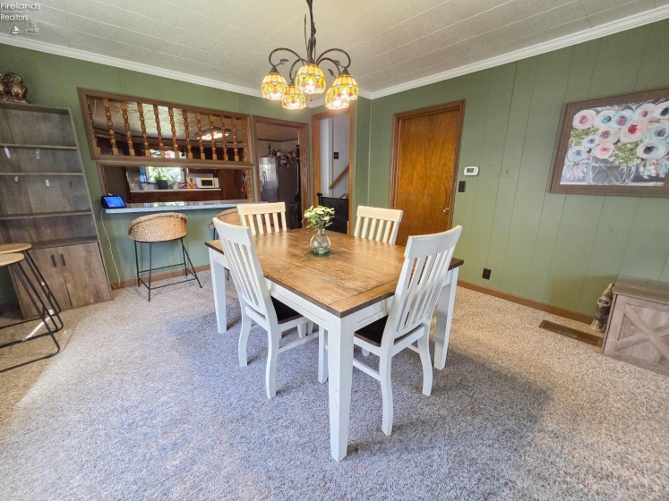 619 Bush Place, Fremont, 43420, 4 Bedroom Bedrooms, ,1 BathroomBathrooms,Residential,For Sale,Bush,20264302