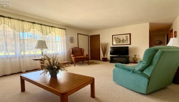 213 Woodland Avenue, Clyde, 43410, 3 Bedroom Bedrooms, ,3 BathroomBathrooms,Residential,For Sale,Woodland,20264352