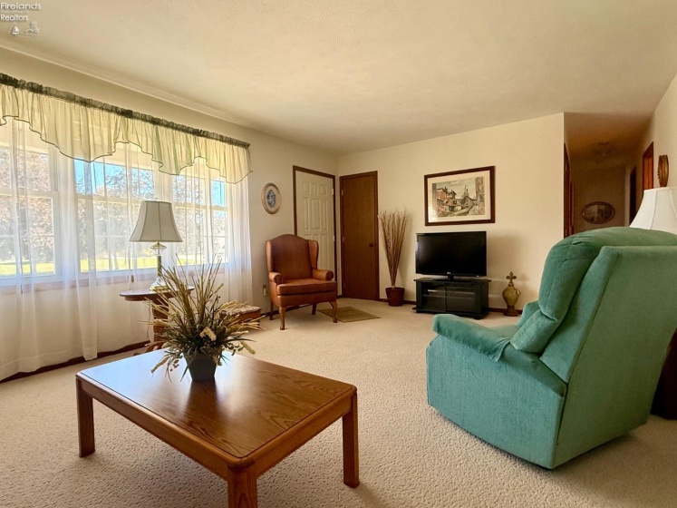 213 Woodland Avenue, Clyde, 43410, 3 Bedroom Bedrooms, ,3 BathroomBathrooms,Residential,For Sale,Woodland,20264352
