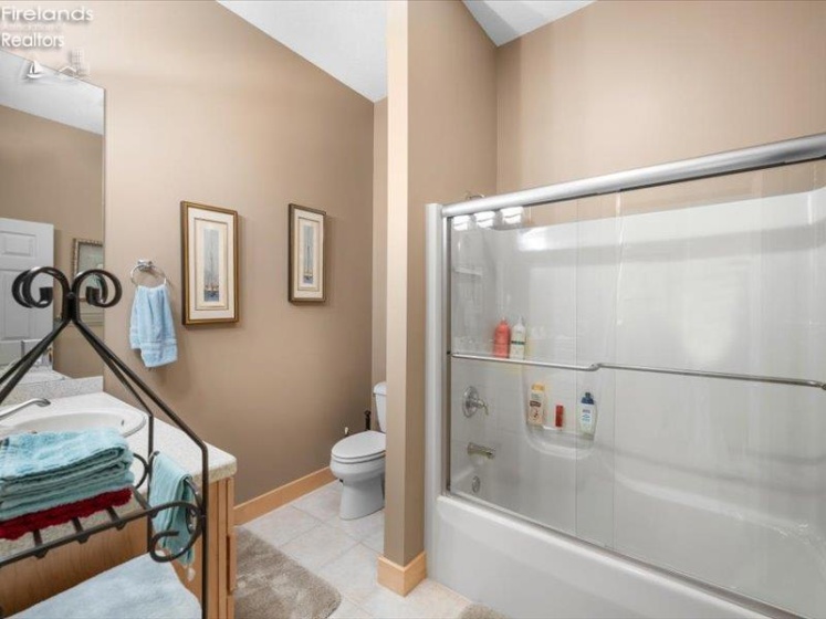 123 Glacial Lane, Marblehead, 43440, 3 Bedroom Bedrooms, ,3 BathroomBathrooms,Residential,For Sale,Glacial,20264328