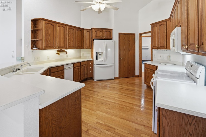 1041 Anna Lane, Bowling Green, 43402, 3 Bedroom Bedrooms, ,2 BathroomBathrooms,Residential,For Sale,Anna,20264180