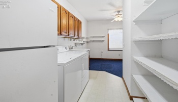 1041 Anna Lane, Bowling Green, 43402, 3 Bedroom Bedrooms, ,2 BathroomBathrooms,Residential,For Sale,Anna,20264180 1041 Anna Lane, Bowling Green, 43402, 3 Bedroom Bedrooms, ,2 BathroomBathrooms,Residential,For Sale,Anna,20264180
