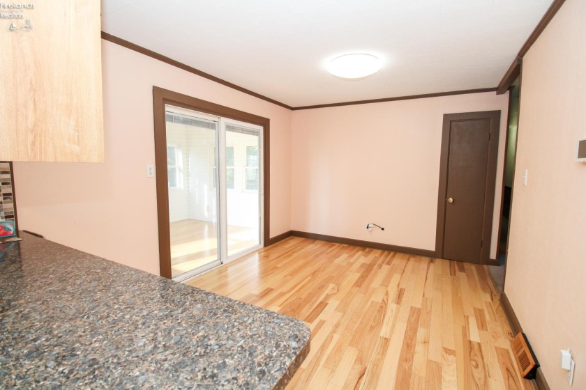 2103 Tiffin Avenue, Sandusky, 44870, 3 Bedroom Bedrooms, ,1 BathroomBathrooms,Residential,For Sale,Tiffin,20264295