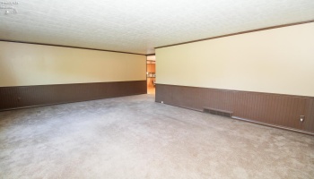 2103 Tiffin Avenue, Sandusky, 44870, 3 Bedroom Bedrooms, ,1 BathroomBathrooms,Residential,For Sale,Tiffin,20264295