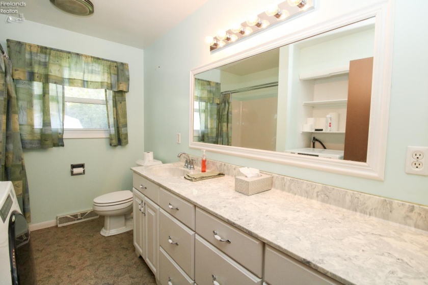 2103 Tiffin Avenue, Sandusky, 44870, 3 Bedroom Bedrooms, ,1 BathroomBathrooms,Residential,For Sale,Tiffin,20264295