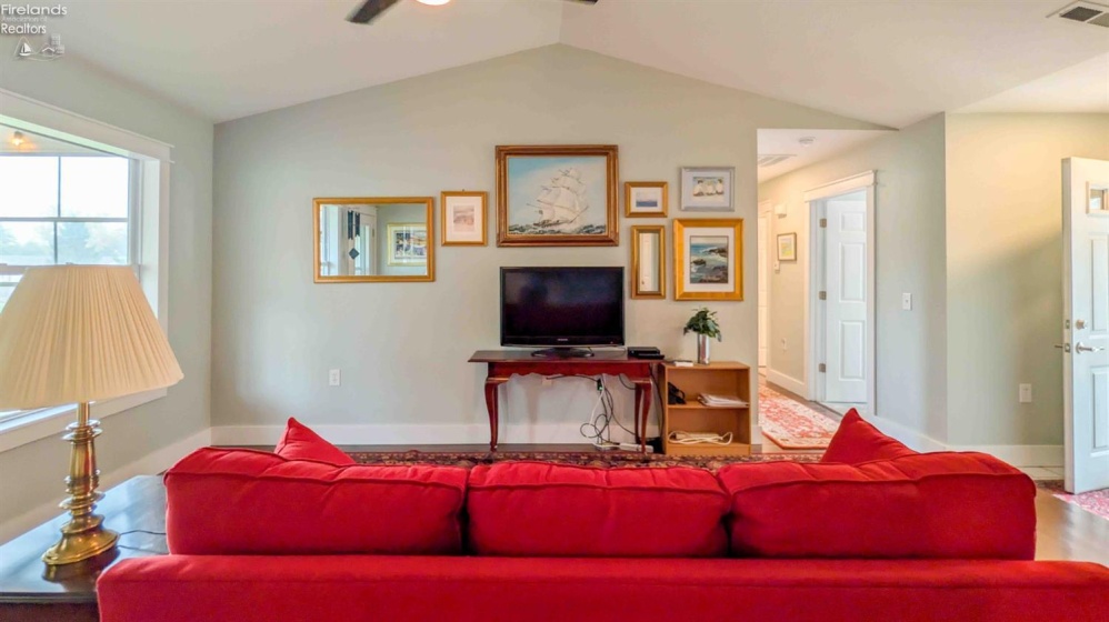 3865 Vineyard Village Drive, Port Clinton, 43452, 1 Bedroom Bedrooms, ,2 BathroomBathrooms,Residential,For Sale,Vineyard Village,20264327
