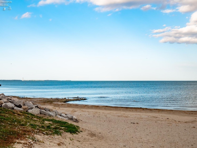 3130 Carolina Street, Port Clinton, 43452, ,Multiple Units,For Sale,Carolina,20264373