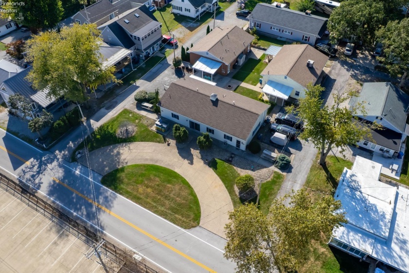 3130 Carolina Street, Port Clinton, 43452, ,Multiple Units,For Sale,Carolina,20264373