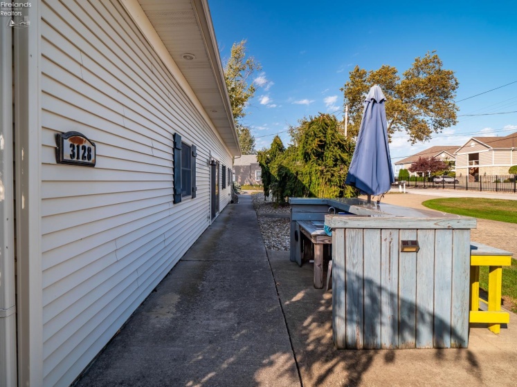 3130 Carolina Street, Port Clinton, 43452, ,Multiple Units,For Sale,Carolina,20264373