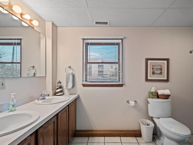 3130 Carolina Street, Port Clinton, 43452, ,Multiple Units,For Sale,Carolina,20264373