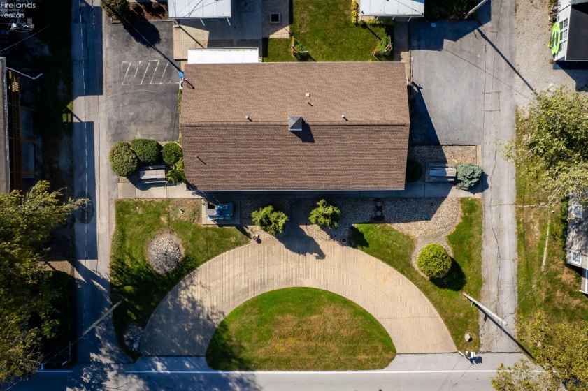 3130 Carolina Street, Port Clinton, 43452, ,Multiple Units,For Sale,Carolina,20264373