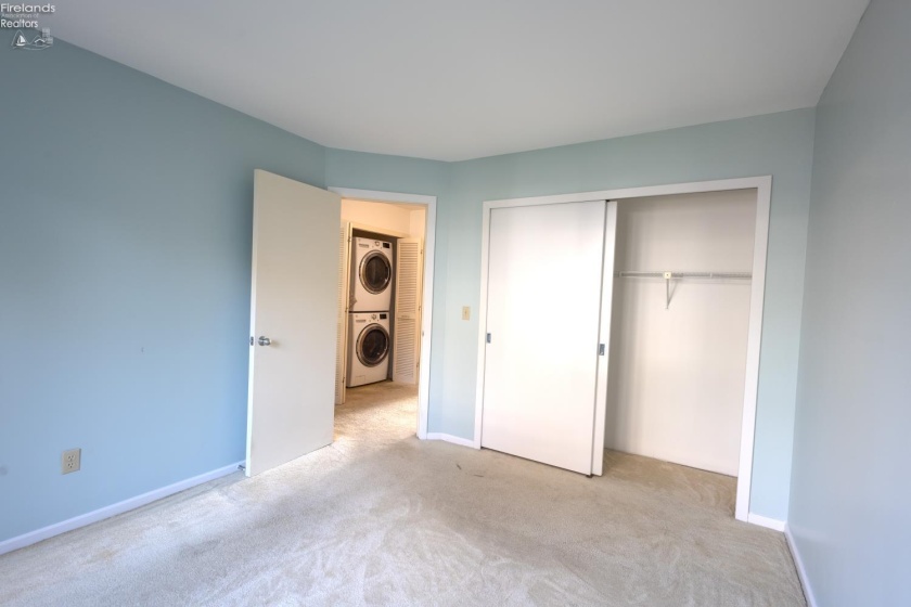 188 Marina Point Drive, Sandusky, 44870, 2 Bedroom Bedrooms, ,3 BathroomBathrooms,Residential,For Sale,Marina Point,20264366