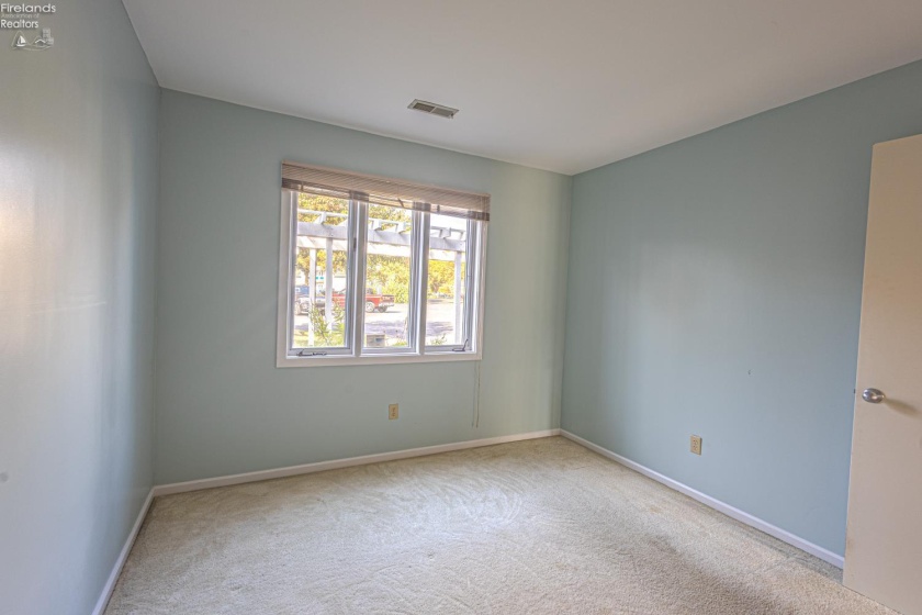 188 Marina Point Drive, Sandusky, 44870, 2 Bedroom Bedrooms, ,3 BathroomBathrooms,Residential,For Sale,Marina Point,20264366