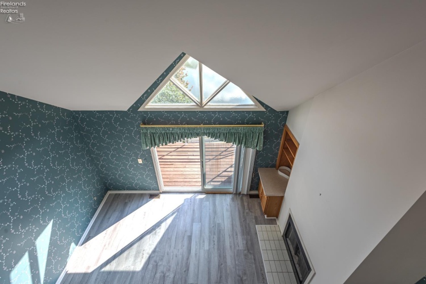 188 Marina Point Drive, Sandusky, 44870, 2 Bedroom Bedrooms, ,3 BathroomBathrooms,Residential,For Sale,Marina Point,20264366