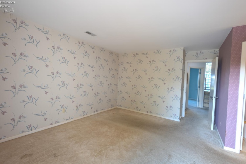 188 Marina Point Drive, Sandusky, 44870, 2 Bedroom Bedrooms, ,3 BathroomBathrooms,Residential,For Sale,Marina Point,20264366