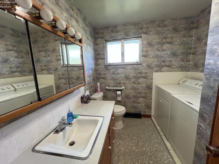 6210 Bauer Road, Bellevue, 44811, 3 Bedroom Bedrooms, ,2 BathroomBathrooms,Residential,For Sale,Bauer,20264374