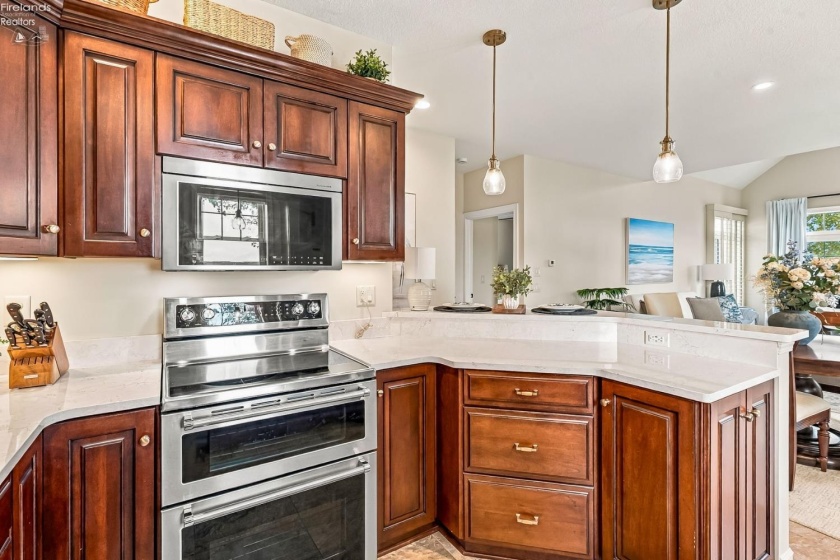 5333 Swan Drive, Port Clinton, 43452, 3 Bedroom Bedrooms, ,3 BathroomBathrooms,Residential,For Sale,Swan,20264386