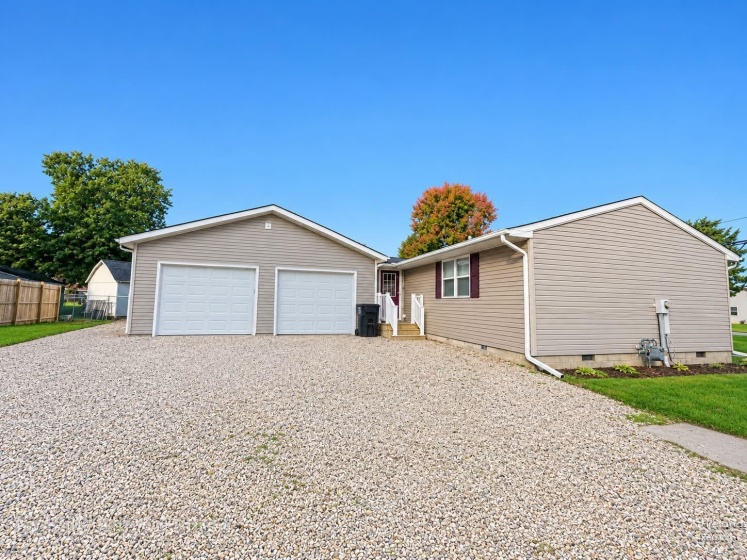 1099 County Rd. 99, Fremont, 43420, 3 Bedroom Bedrooms, ,2 BathroomBathrooms,Residential,For Sale,County Rd. 99,20264208