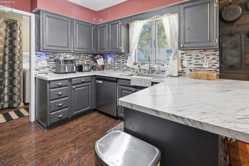 1927 Valley View Terrace, Fremont, 43420, 3 Bedroom Bedrooms, ,2 BathroomBathrooms,Residential,For Sale,Valley View Terrace,20264316