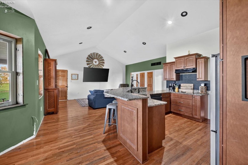 6780 County Road 67, Gibsonburg, 43431, 6 Bedroom Bedrooms, ,5 BathroomBathrooms,Residential,For Sale,County Road 67,20264338