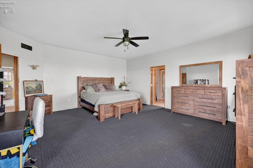 6780 County Road 67, Gibsonburg, 43431, 6 Bedroom Bedrooms, ,5 BathroomBathrooms,Residential,For Sale,County Road 67,20264338