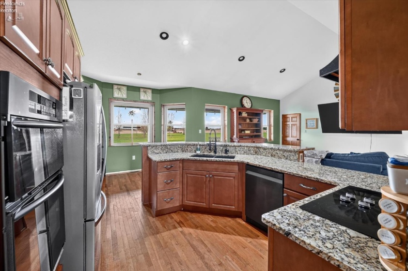 6780 County Road 67, Gibsonburg, 43431, 6 Bedroom Bedrooms, ,5 BathroomBathrooms,Residential,For Sale,County Road 67,20264338
