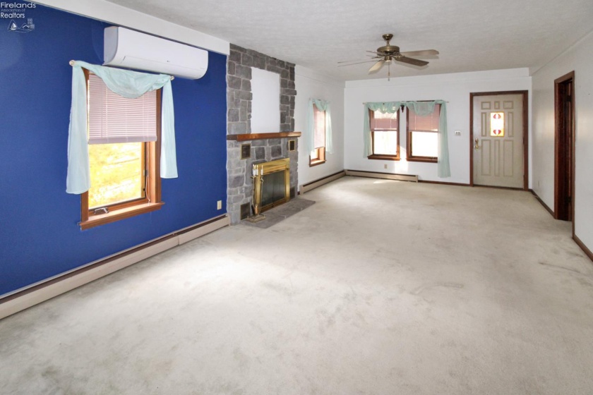 913 Rymers Road, Port Clinton, 43452, 2 Bedroom Bedrooms, ,2 BathroomBathrooms,Residential,For Sale,Rymers,20264392