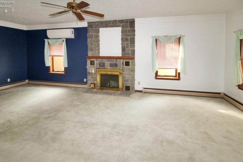 913 Rymers Road, Port Clinton, 43452, 2 Bedroom Bedrooms, ,2 BathroomBathrooms,Residential,For Sale,Rymers,20264392