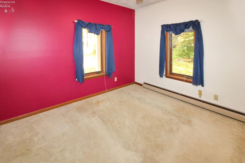 913 Rymers Road, Port Clinton, 43452, 2 Bedroom Bedrooms, ,2 BathroomBathrooms,Residential,For Sale,Rymers,20264392