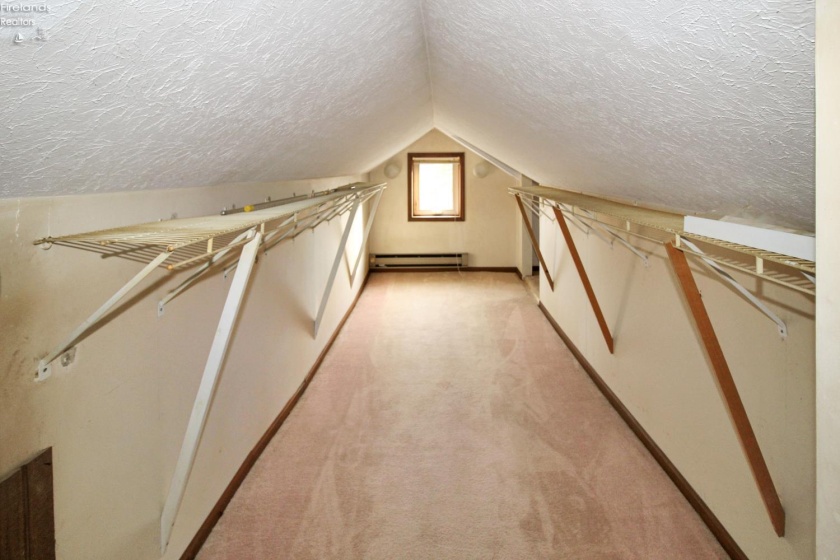 913 Rymers Road, Port Clinton, 43452, 2 Bedroom Bedrooms, ,2 BathroomBathrooms,Residential,For Sale,Rymers,20264392