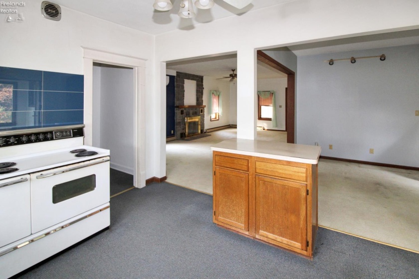 913 Rymers Road, Port Clinton, 43452, 2 Bedroom Bedrooms, ,2 BathroomBathrooms,Residential,For Sale,Rymers,20264392