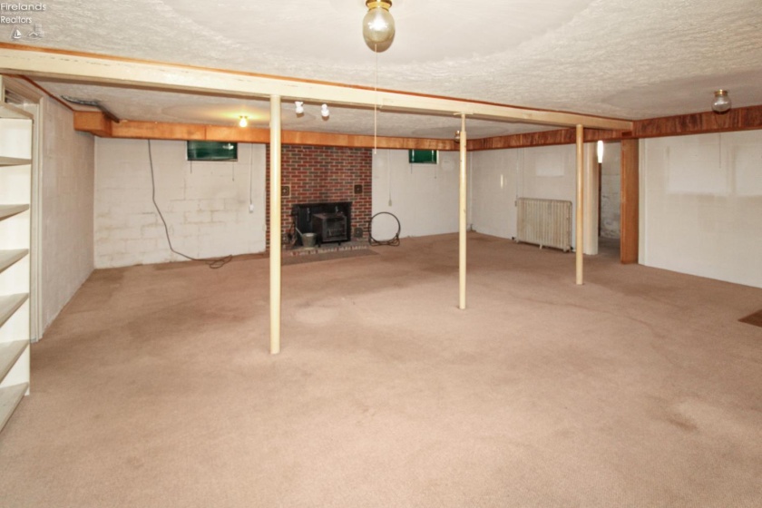 913 Rymers Road, Port Clinton, 43452, 2 Bedroom Bedrooms, ,2 BathroomBathrooms,Residential,For Sale,Rymers,20264392