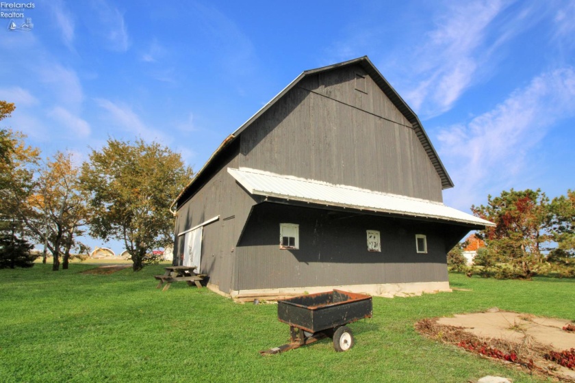 913 Rymers Road, Port Clinton, 43452, 2 Bedroom Bedrooms, ,2 BathroomBathrooms,Residential,For Sale,Rymers,20264392