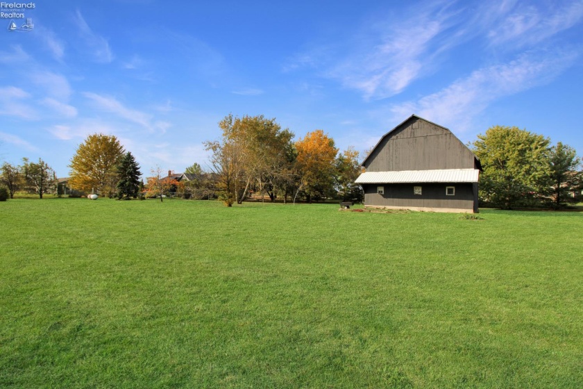 913 Rymers Road, Port Clinton, 43452, 2 Bedroom Bedrooms, ,2 BathroomBathrooms,Residential,For Sale,Rymers,20264392
