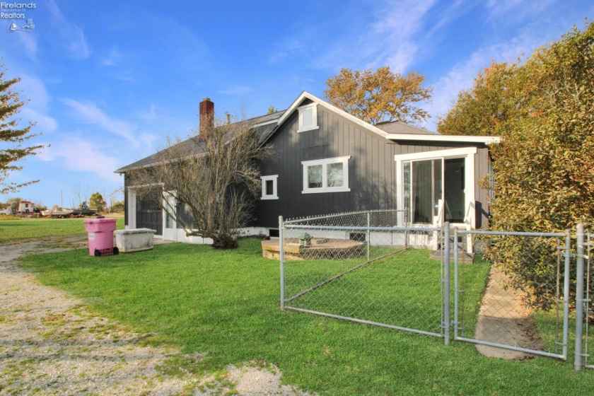 913 Rymers Road, Port Clinton, 43452, 2 Bedroom Bedrooms, ,2 BathroomBathrooms,Residential,For Sale,Rymers,20264392