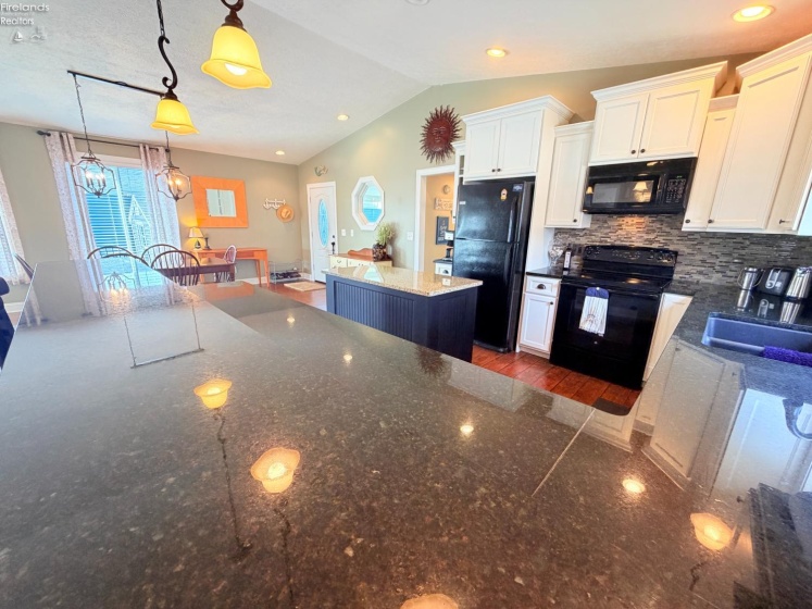 1510 Buck Rd., Marblehead, 43440, 2 Bedroom Bedrooms, ,2 BathroomBathrooms,Residential,For Sale,Buck Rd.,20264385