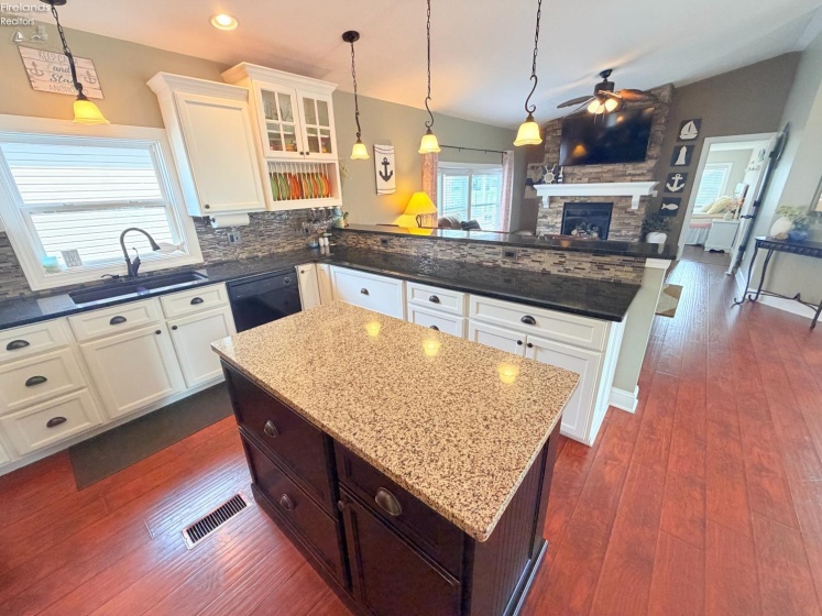 1510 Buck Rd., Marblehead, 43440, 2 Bedroom Bedrooms, ,2 BathroomBathrooms,Residential,For Sale,Buck Rd.,20264385