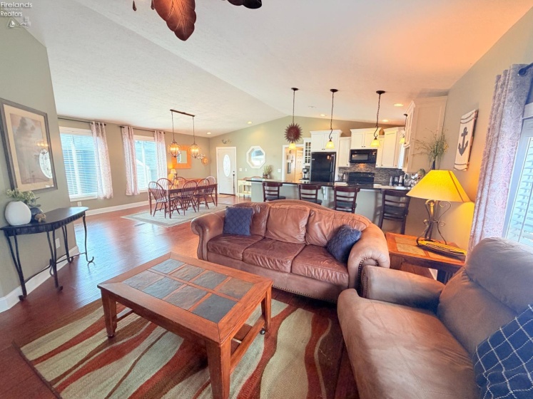 1510 Buck Rd., Marblehead, 43440, 2 Bedroom Bedrooms, ,2 BathroomBathrooms,Residential,For Sale,Buck Rd.,20264385