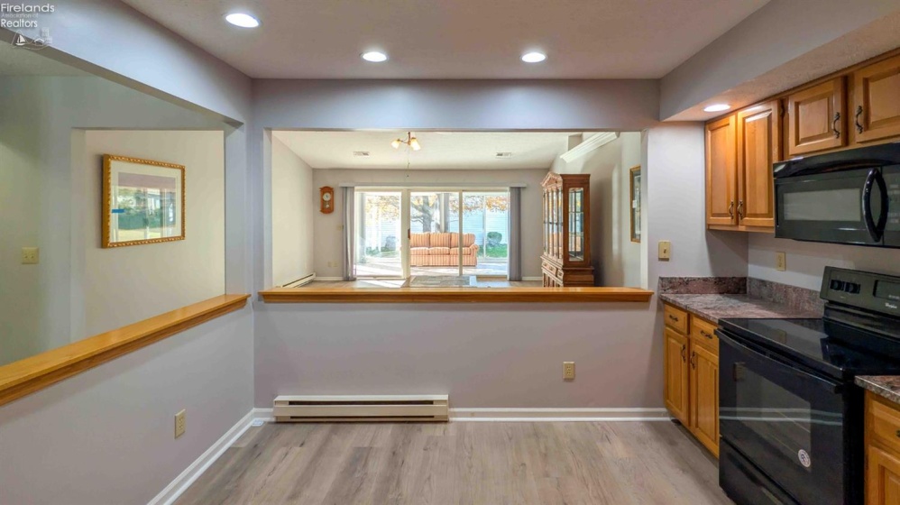 2316 Westwind Drive, Sandusky, 44870, 3 Bedroom Bedrooms, ,2 BathroomBathrooms,Residential,For Sale,Westwind,20264397