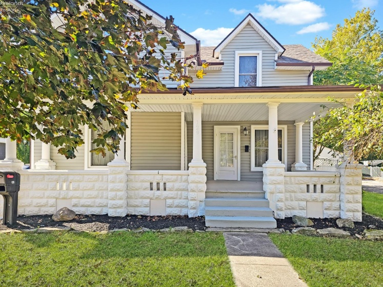129 Mulberry Street, Clyde, 43410, 3 Bedroom Bedrooms, ,2 BathroomBathrooms,Residential,For Sale,Mulberry,20264286